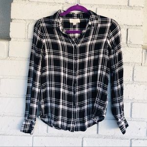 Olive & Oak Super soft Plaid Shirt** Bin 3